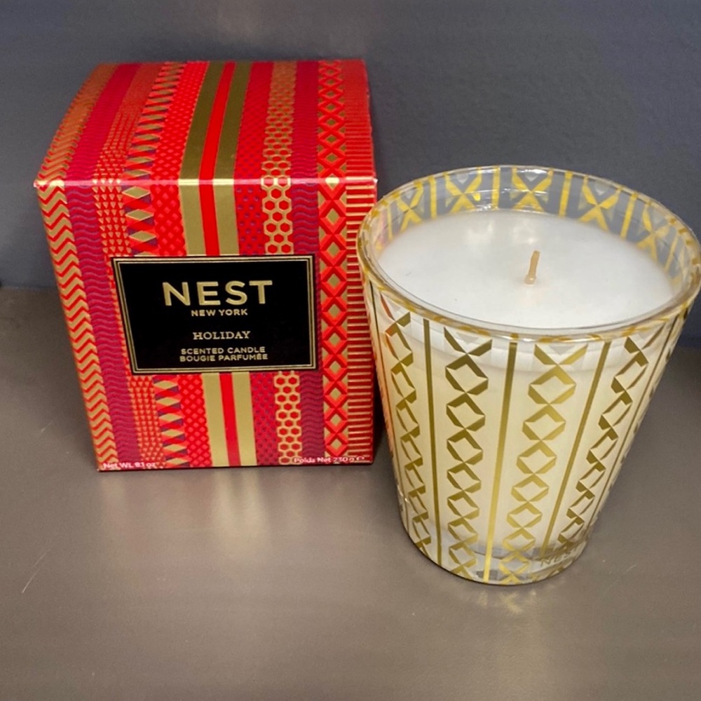 NEST Luxury Fragrances New York Classic Holiday Scent Candle 8.1 oz
